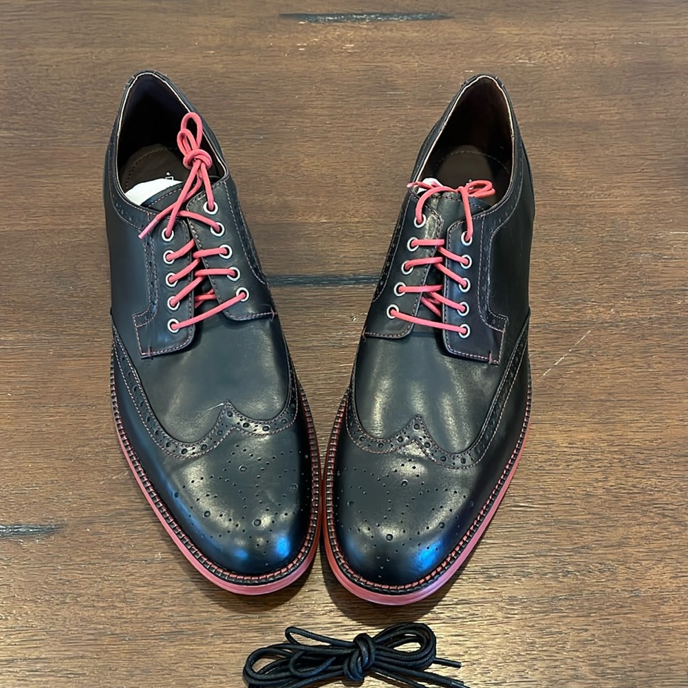 Donald Pliner Black men shoes Brand New